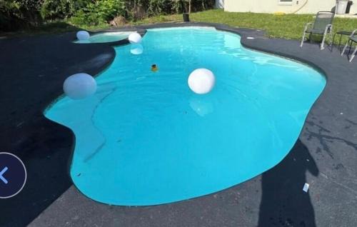 Eustis House | 3 Bed 2 Bath Sleeps 6 Pool Retreat in Eustis, FL!