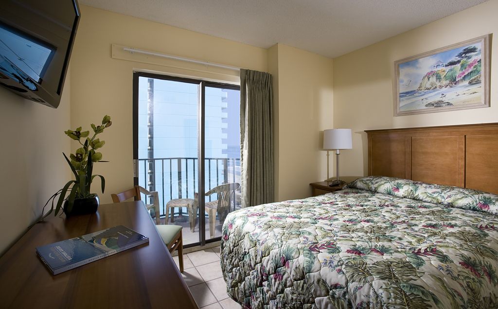 Myrtle Beach Resort | Angle Oceanfront One Bedroom Condo + Official On-Site Rental Privileges