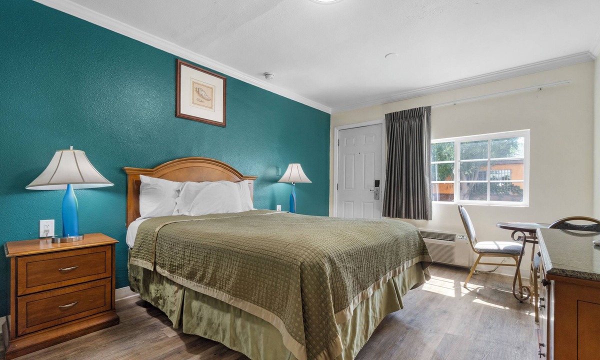 Baldwin Park Hotel | Aristocrat Motel