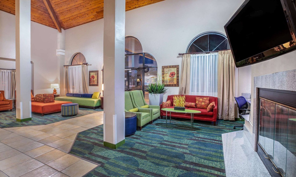 Tehachapi Hotel | Baymont by Wyndham Tehachapi
