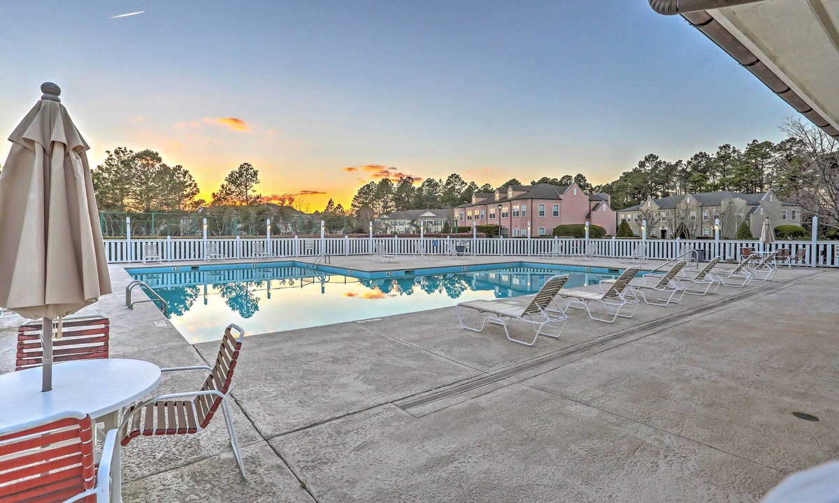 Red Hill House | Golfer's Paradise: Legends Resort Townhome!