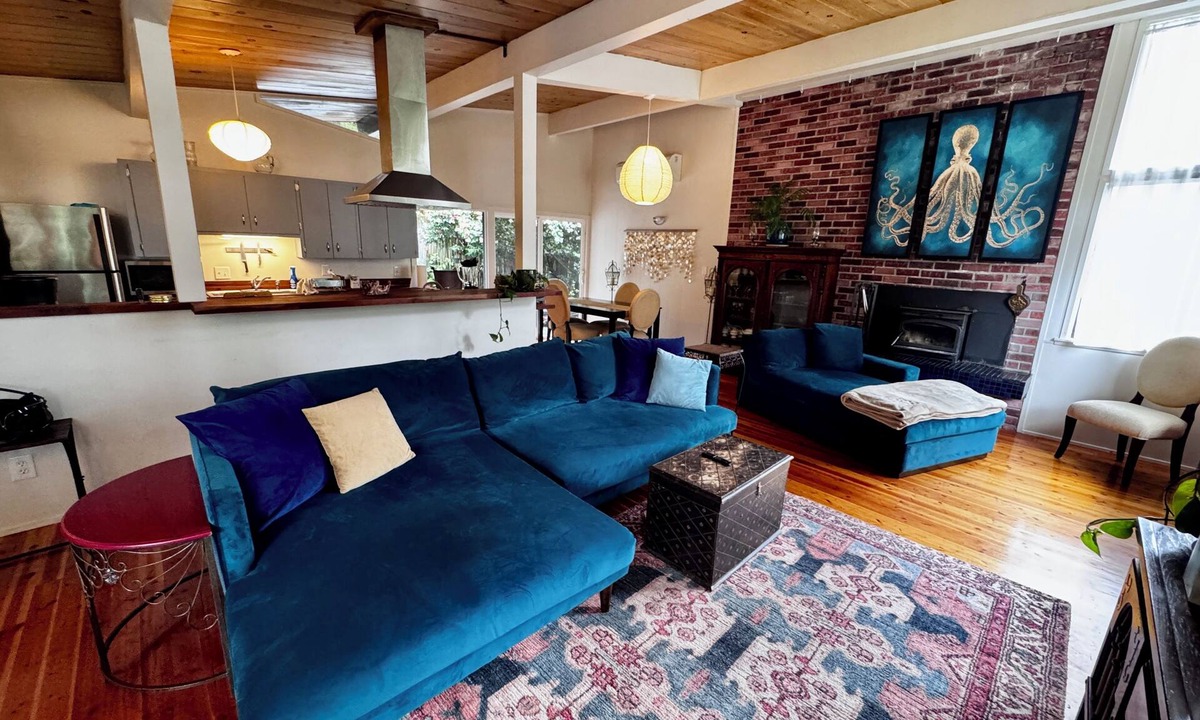 Jacoby Creek House | Humboldt Haven: Gorgeous Home for 13 w Gardens, Firepits, Forest & Bay Views