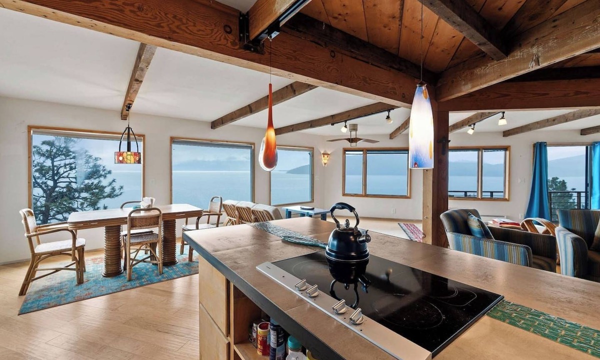 Dayton Cabin | Lakefront Retreat with Private Dock & Views