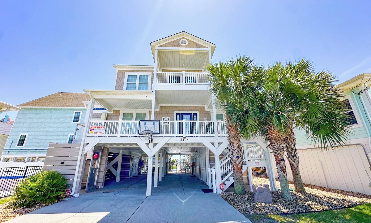 Cherry Grove Beach House | Luxury 4Bedroom/4 Bath with Private Salt-Water Pool!