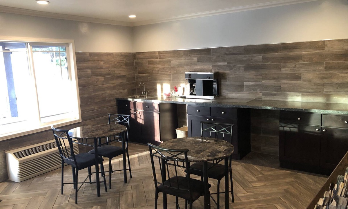 Sun City Hotel | Menifee Inn