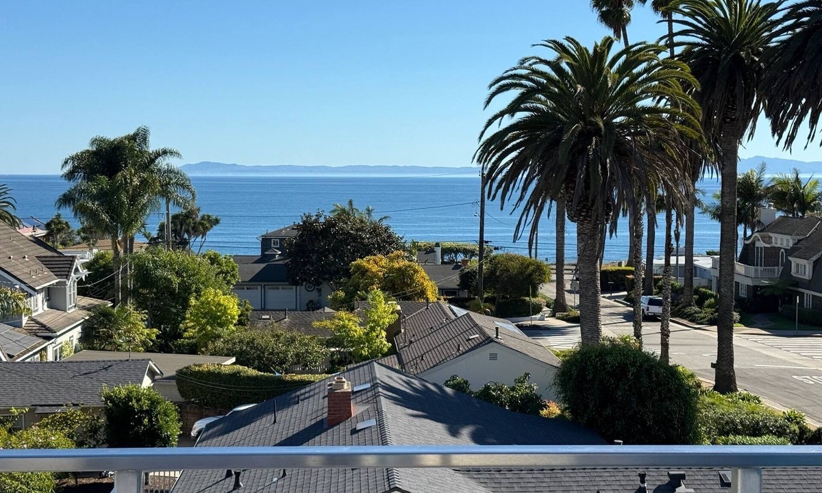 The Mesa Apartment | Ocean Views Galore! Fabulous Santa Barbara ocean view, private beach retreat