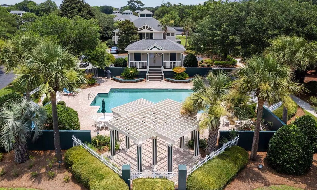Litchfield by the Sea Condo | Relax & Unwind at your Beach side Condo Villa