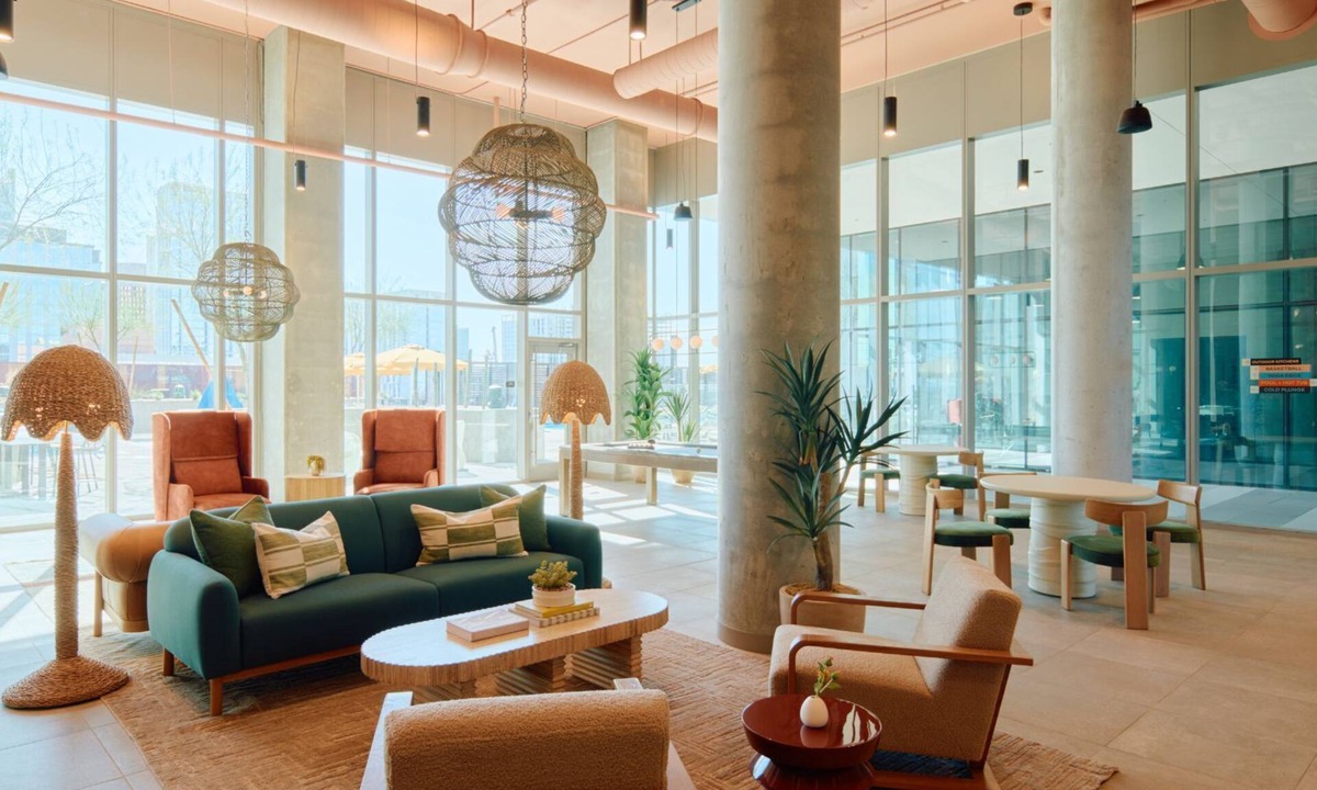 Evans Churchill Hotel | Sentral Sol Modern