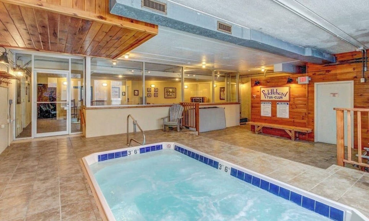 Waitsfield Condo | Ski-in/out condo with pool, hot tub, game room, mountain view, & fireplace