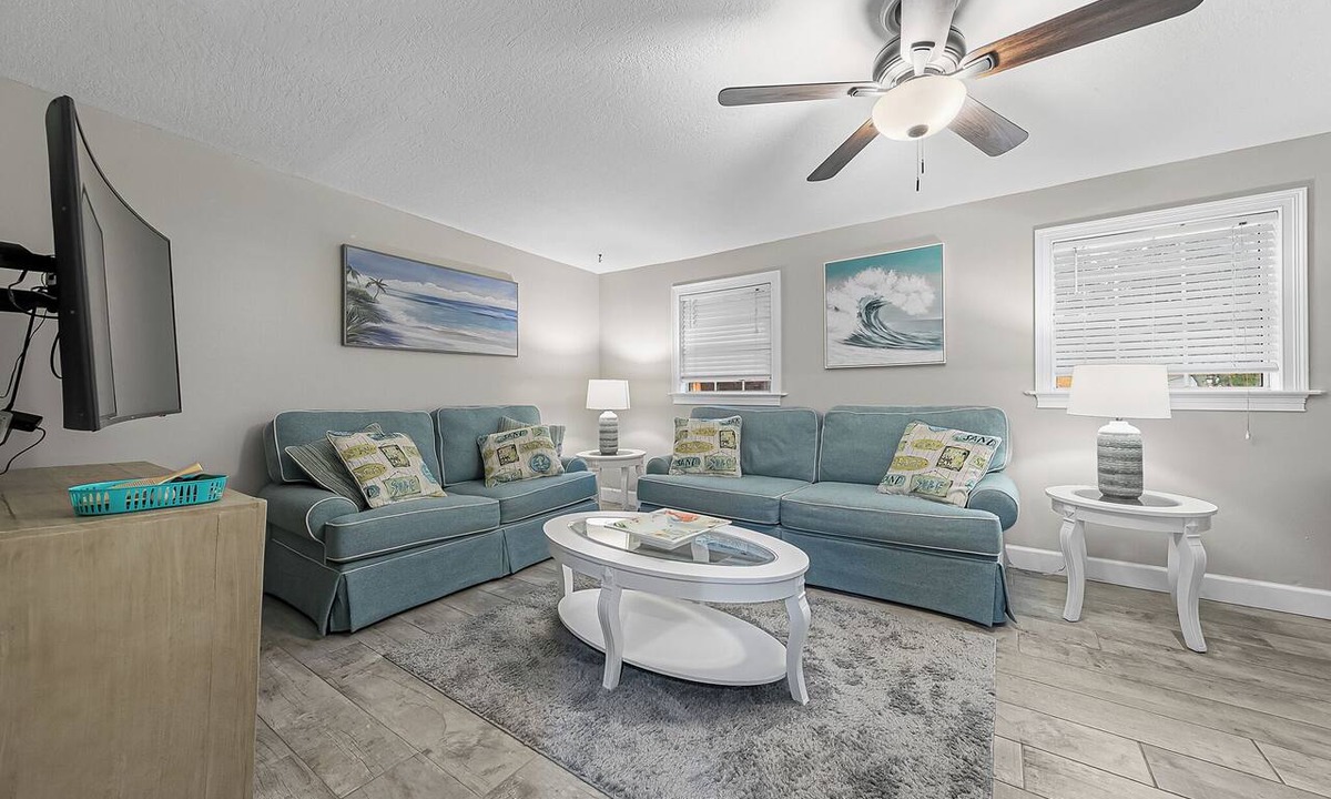 Melbourne House | Space Coast Pool Haven - King Bed - Beaches Nearby