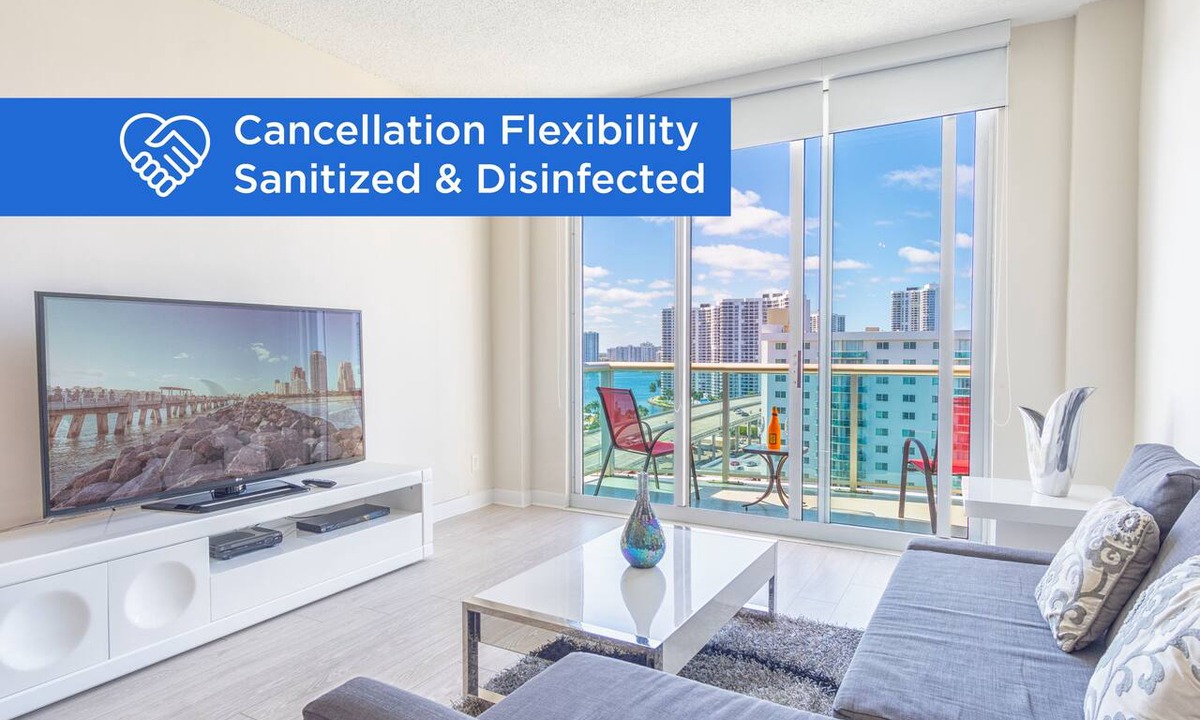Sunny Isles Beach Condo | Spacious penthouse across from the beach | WIFI + Parking