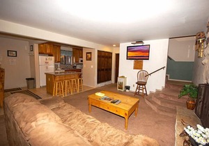 Affordable Home, Minutes to Heavenly - Near Toyiabe National Forest Biking.