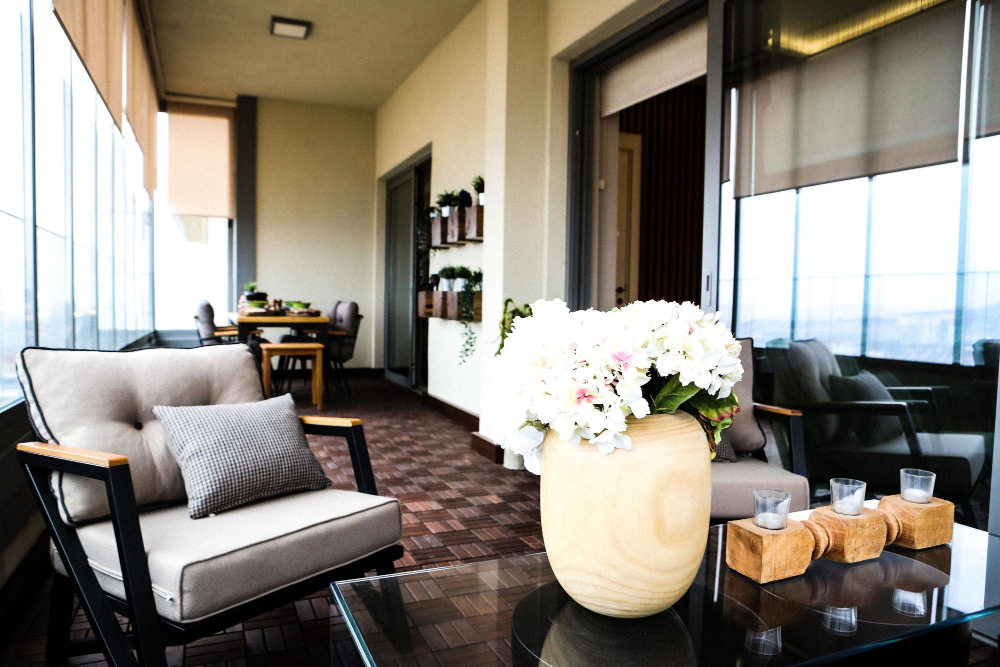 Refurbished & Updated near Downtown! On-site Summer Pool, Near Biking Trails