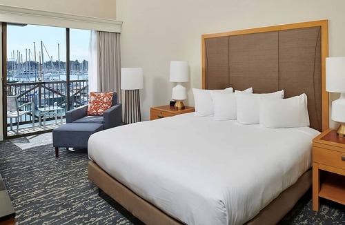 Berkeley Hotel | 2 Units | Golden Gate Getaway near Berkeley Marina | Poolside & Pet Friendly