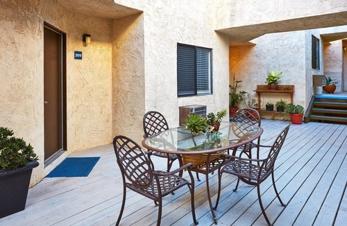 Avalon Hotel | 3 Scenic Hideaway Units Perfect for Budget-Friendly Escapes