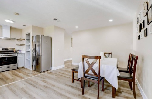 Sacramento House | 5B3B | Convenient Location | Backyard BBQ | Workstation | RV Parking | SmokeFree