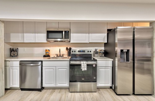 Enterprise House | 777Rentals - 7BR/4.5BA - Southwest Ranch