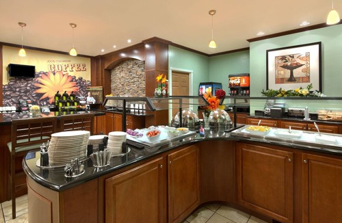 Tucson Apartment | Accessible 2BR Suite | Transfer Shower + Breakfas