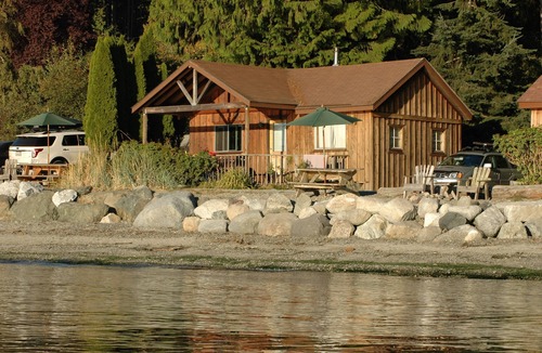 Eastsound Cabin | Beachfront 2BR Classic Cabin - stunning west-facing beach with epic sunsets!