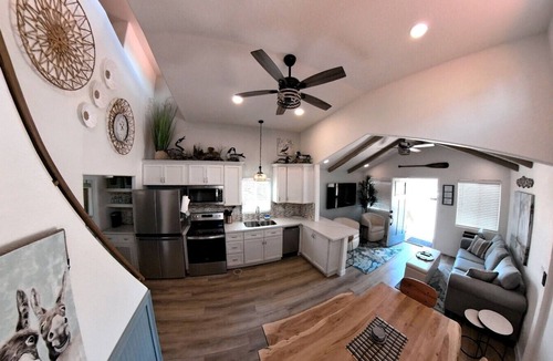 Parker Strip Villa | Beachfront - Riverview Villa 3