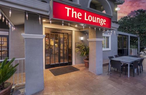 Milpitas Hotel | Best Western Plus Brookside Inn