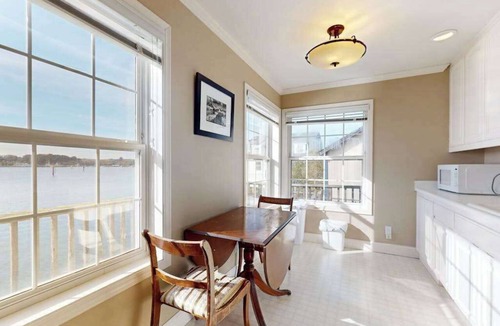 Old Town Apartment | Bodega Bay waterfront studio cottage on stilts — 1 bed, gas fireplace