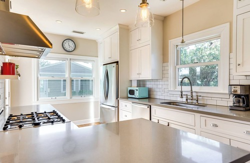 Coronado Cottage | Bring Your Pets! Phoenix Family Getaway w/Patio