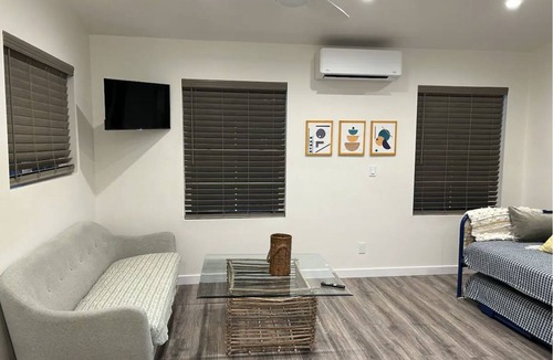 Joshua Tree Apartment | Cactus Flower Tiny Home Joshua Tree
