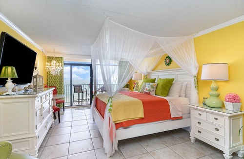 Myrtle Beach Condo | Caribbean Paradise-Romantic Oceanfront Canopy King Suite with Breathtaking Views