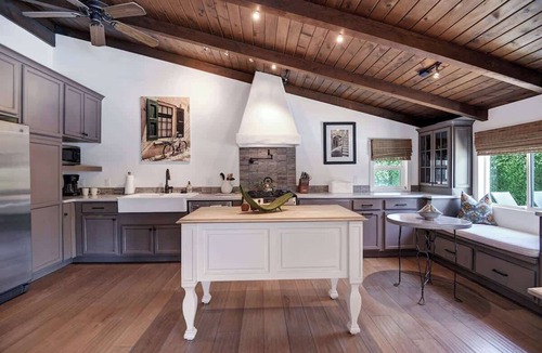 El Mirador House | Centrally located and pet-friendly home with pool
