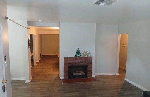 Santa Fe Springs House | Charming 3-bedroom house with WiFi, AC in nice Santa Fe Springs