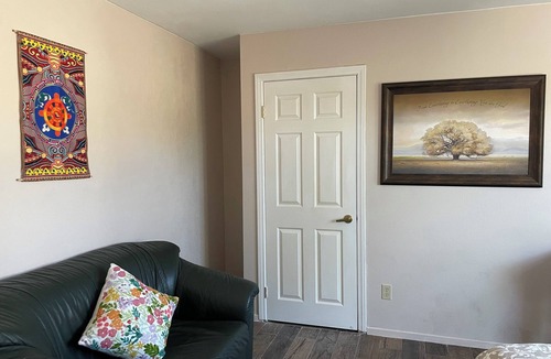 Loma Alta House | Charming Shared 1-bedroom in fabulous Oceanside house with AC, WiFi