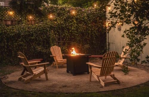 Atwater Village House | Charming Vintage 2 bed 1 bath Retreat With Beautiful Backyard