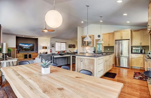 Black Bart House | Contemporary Tahoe Cabin - Backs to river and forest!