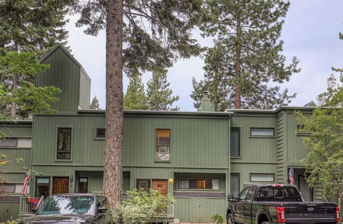 Incline Village Condo | Cozy Lakefront Complx - Beach Access (LA99932)