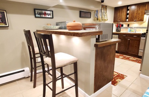 Valley Stream Apartment | Fantastic STUDIO apartment - WALK to TRAIN - FREE PARKING