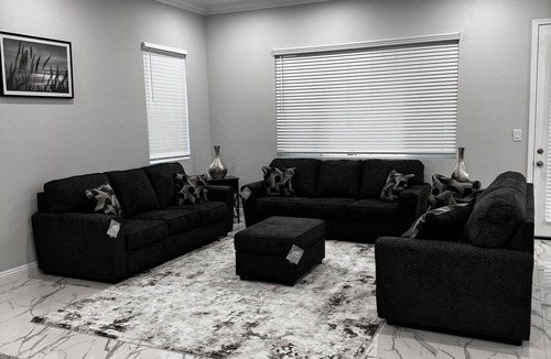 Bloomington Condo | Five-Star: Your Home Away From Home