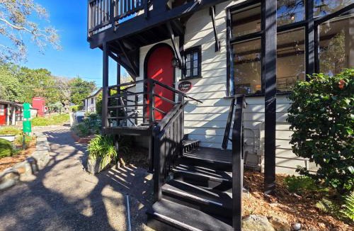 Southeast Carmel Cabin | Forest Lodge