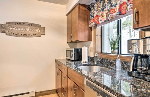 West Hartford Apartment | Hartford Escape w/Fire Pit ~ 3 Mi to Ski & Golf!