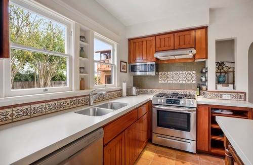 Cardiff-by-the-Sea House | Historic Spanish Home - Walk to the Beach, Restaurants and Shopping!