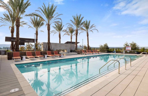 Santa Clara Apartment | Kasa | Light & Airy Room, Near SJC Airport | Santa Clara
