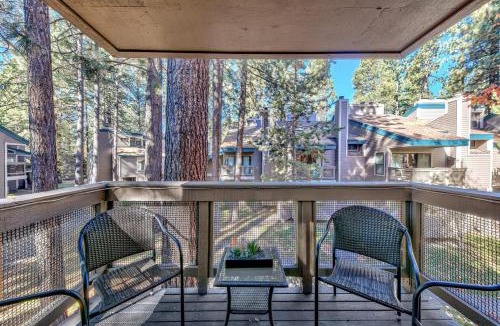 South Lake Tahoe House | Lake Escape LLV#406 Hot Tub Beach & Ski Fireplace Sauna