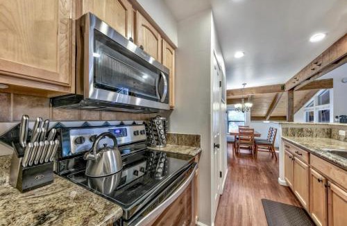 South Lake Tahoe House | Lake Escape LLV#406 Hot Tub Beach & Ski Fireplace Sauna