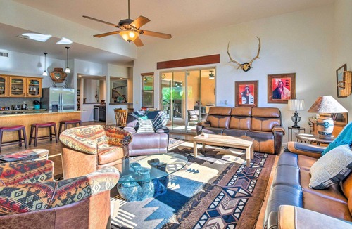 Apache Junction House | Luxe Apache Junction Escape w/ Pool & Hot Tub