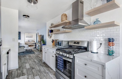 El Porto Villa | MB Gem Lower - Steps To The Beach, Ocean Breeze