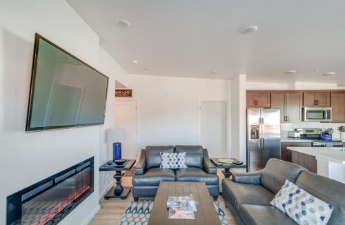 Bozeman House | Modern Bozeman Condo w/Balcony & Mountain Views!