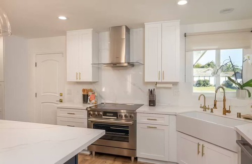 Huntington Beach House | Modern Coastal Family Retreat Private backyard