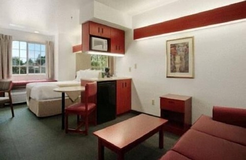 Dixon Hotel | Motel 6 Dixon, CA