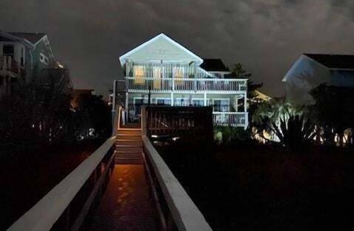 Holden Beach House | Oceanfront retreat in Holden Beach, 5BR/5BA, sleeps 16, perfect for family fun!