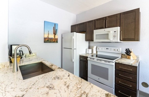 Worldmark Apartment | Oro Valley | Couples Desert Retreat | Pool + Hot Tub